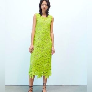 Zara Macramé / Crochet knit dress in light green in size S
